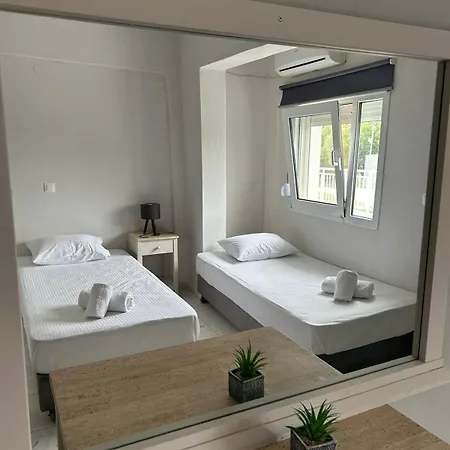 Marele Hills Apartments Néa Fókaia Δωμάτιο φωτογραφία