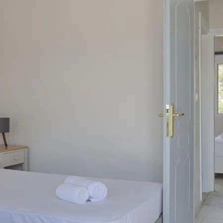 Marele Hills Apartments Néa Fókaia Εξωτερικό φωτογραφία
