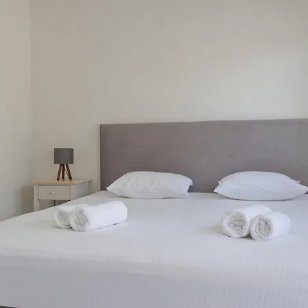 Marele Hills Apartments Néa Fókaia Εξωτερικό φωτογραφία